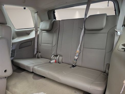Used 2015 Chevrolet Tahoe LT RWD image 9