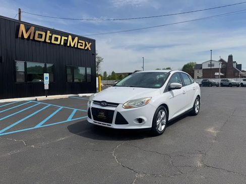 Used 2014 Ford Focus SE image 1