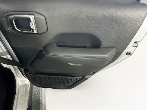 Used 2023 Jeep Wrangler Unlimited Sahara w/ Cold Weather Group AWD/4WD image 28