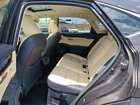 Used 2015 Lexus NX 300h AWD w/ Luxury Package image 11