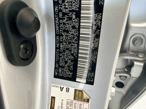 Used 2023 Toyota Corolla LE FWD image 39
