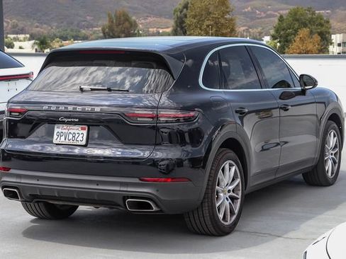 Used 2021 Porsche Cayenne AWD/4WD image 7