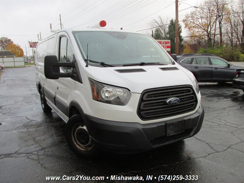 Used 2018 Ford Transit 150 130 Low Roof RWD image 1