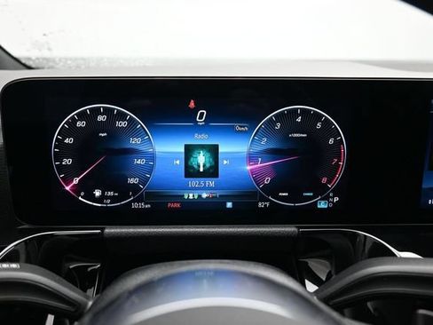 Used 2025 Mercedes-Benz GLA 250 4MATIC image 5