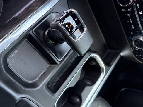 Used 2022 Chevrolet Silverado 1500 LTZ w/ LTZ Premium Package image 32