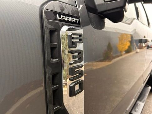 Used 2024 Ford F350 Lariat image 9