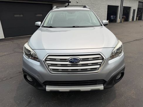 Used 2016 Subaru Outback 2.5i Limited AWD/4WD image 7