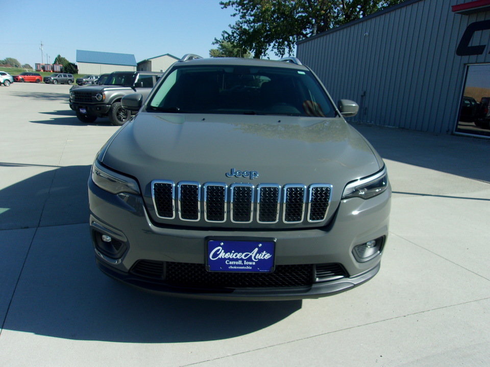 Used 2019 Jeep Cherokee Latitude Plus w/ Cold Weather Group AWD/4WD image 7