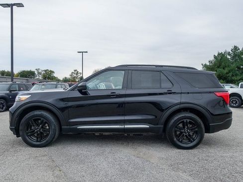 Used 2023 Ford Explorer XLT w/ Equipment Group 202A image 18