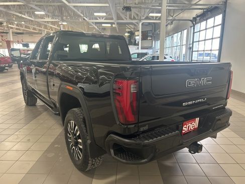 Used 2025 GMC Sierra 3500 Denali Ultimate image 3