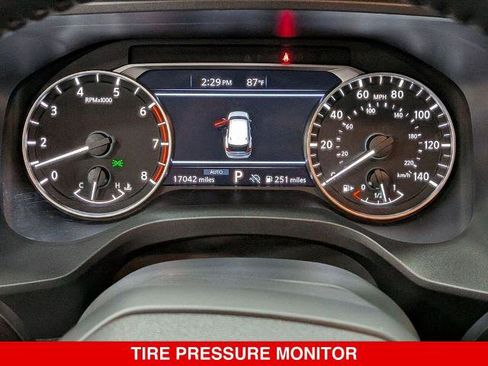 Certified 2025 Nissan Rogue SV w/ SV Premium Package AWD/4WD image 20
