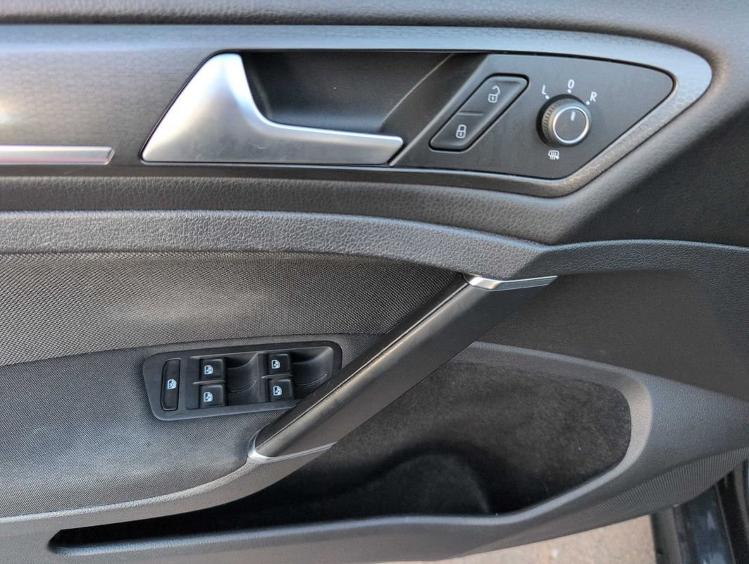 Used 2020 Volkswagen GTI S FWD image 18