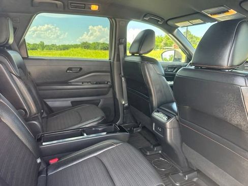 Used 2023 Nissan Pathfinder Rock Creek AWD/4WD image 19