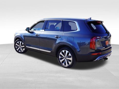 Certified 2022 Kia Telluride S image 8