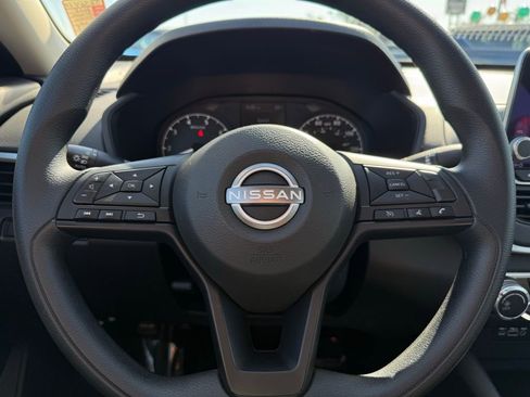 Certified 2025 Nissan Altima 2.5 S image 21