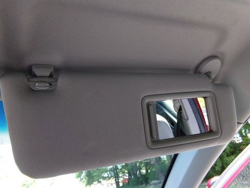 Used 2017 Toyota Camry SE image 42