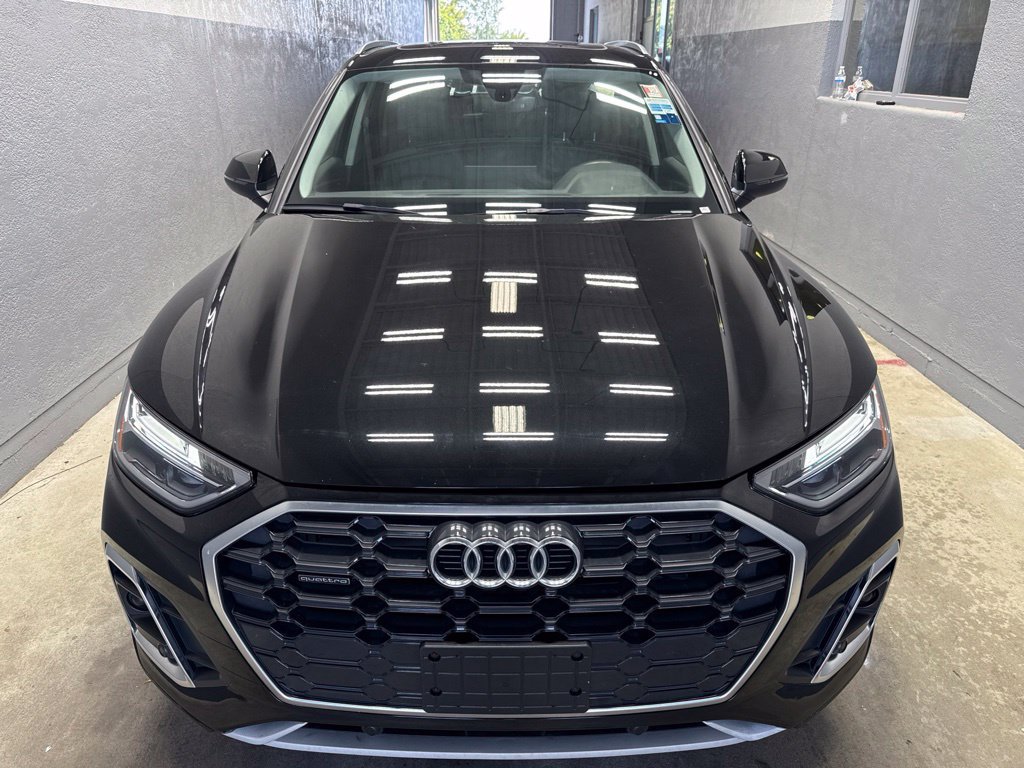 Used 2023 Audi Q5 2.0T Premium w/ Convenience Package AWD/4WD image 4