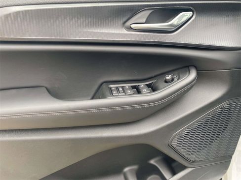 New 2025 Jeep Grand Cherokee Altitude image 44