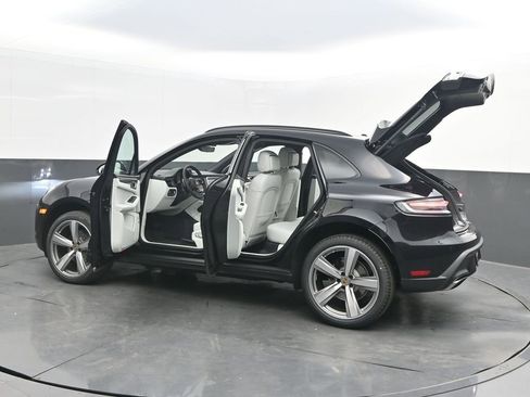 New 2026 Porsche Macan AWD/4WD image 38