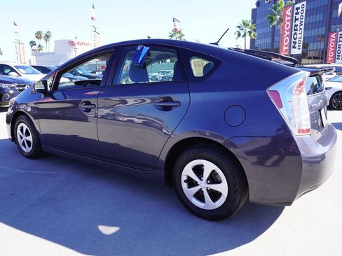 Used 2014 Toyota Prius Three FWD image 5