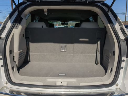 Used 2017 Buick Enclave Leather image 23