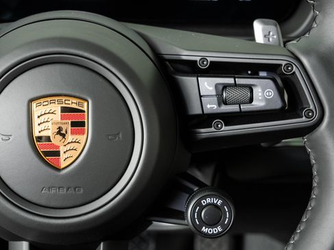 New 2026 Porsche Cayenne Coupe AWD/4WD image 11