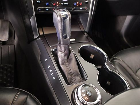 Used 2018 Ford Explorer Platinum image 9