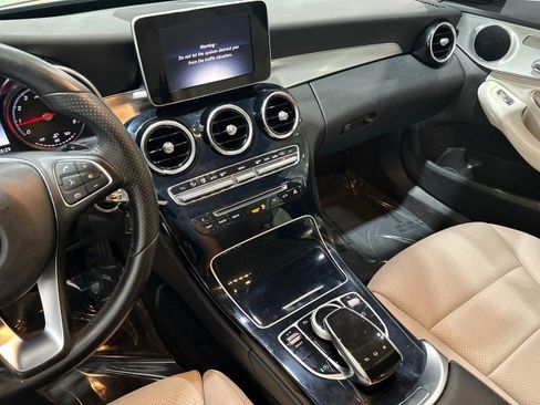 Used 2015 Mercedes-Benz C 300 Sedan image 4