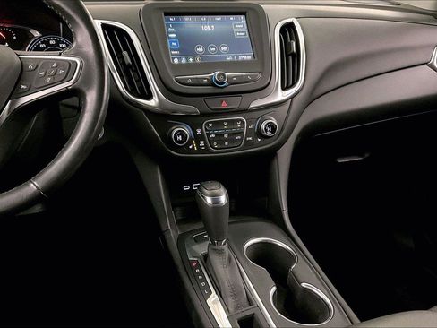 Used 2019 Chevrolet Equinox LT image 6