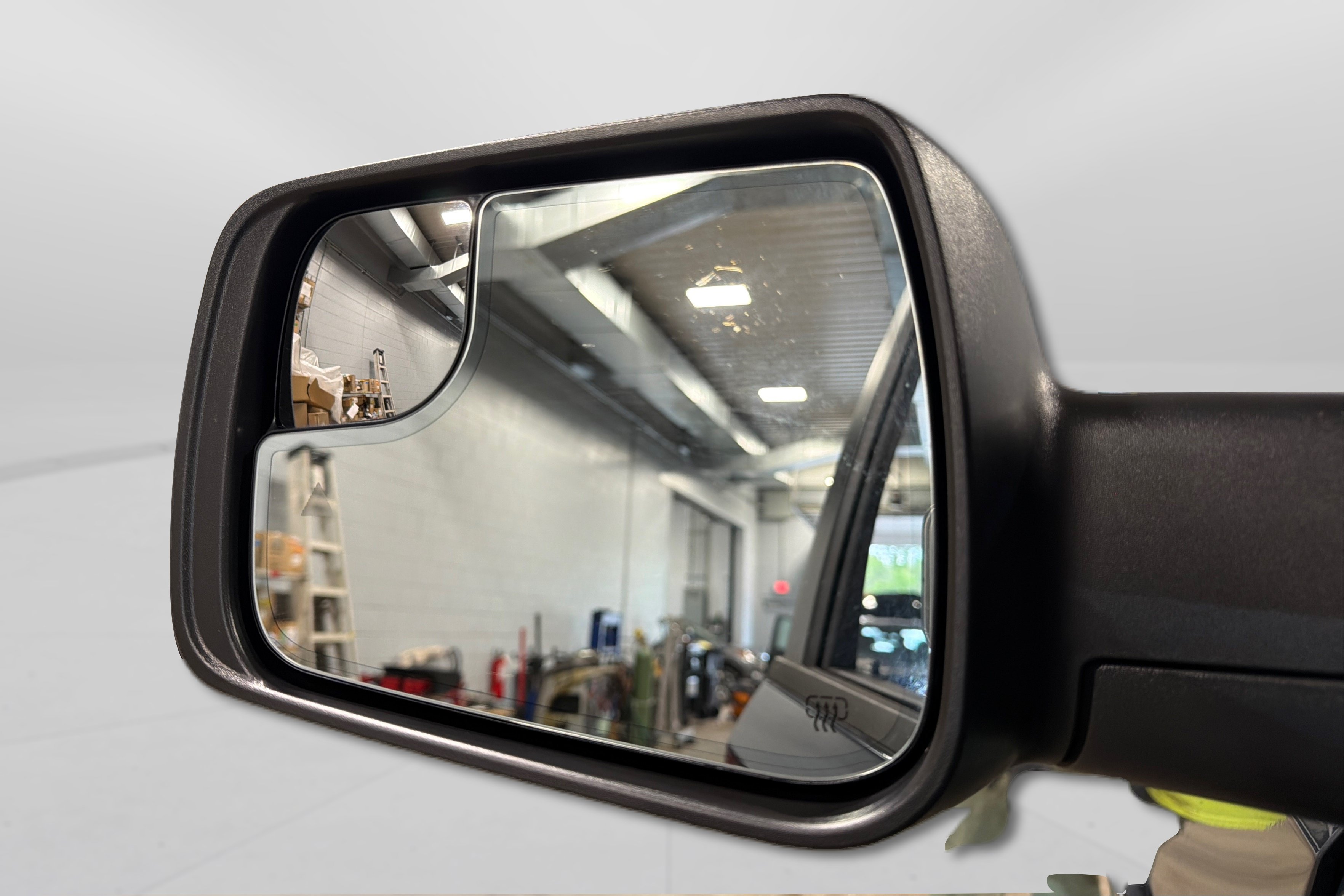 Used 2026 RAM 1500 Laramie AWD/4WD image 14