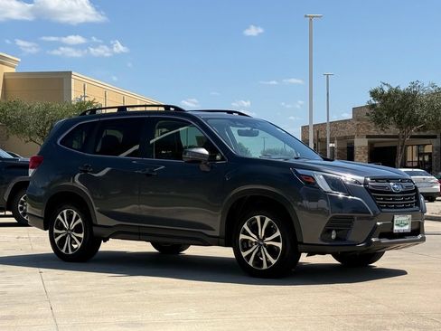 Used 2022 Subaru Forester Limited AWD/4WD image 6