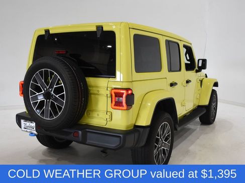 Used 2023 Jeep Wrangler Unlimited Sahara w/ Cold Weather Group AWD/4WD image 4
