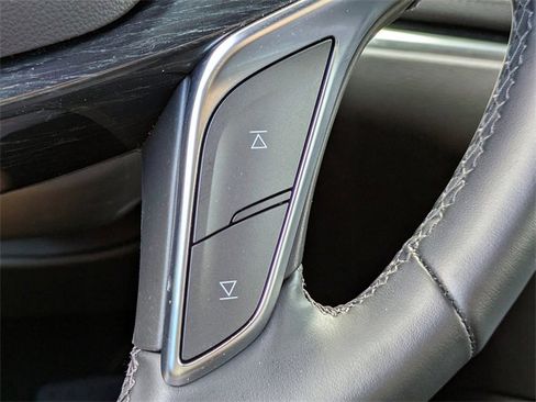 Certified 2025 Cadillac XT5 Premium Luxury image 30