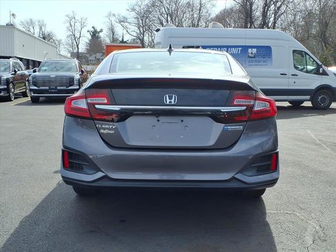 Used 2018 Honda Clarity Plug-In Hybrid image 4