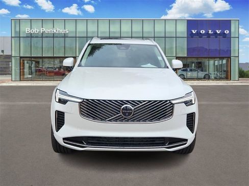 Used 2025 Volvo XC90 B6 Plus image 27