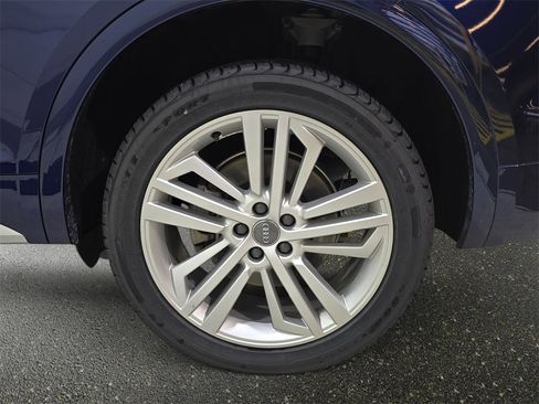 Used 2018 Audi Q5 Prestige w/ Prestige Package image 34