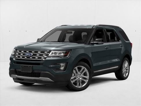 Used 2016 Ford Explorer XLT image 1