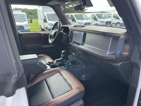 Certified 2022 Ford Bronco Outer Banks AWD/4WD image 30