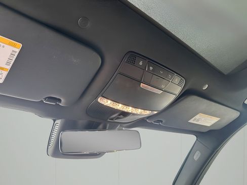 Used 2022 Mercedes-Benz GLC 300 image 39