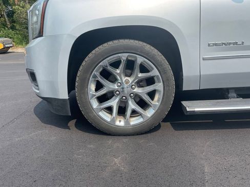 Used 2019 GMC Yukon XL Denali w/ Denali Ultimate Package image 14