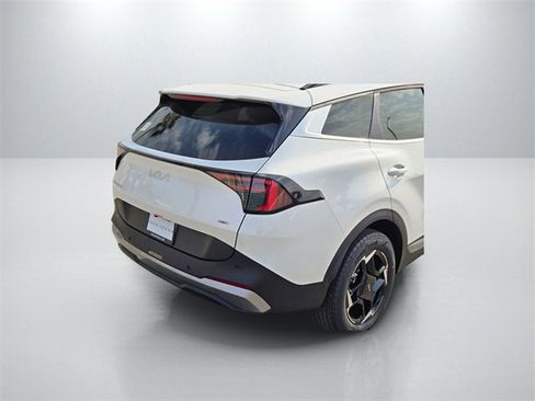 New 2026 Kia Sportage EX image 6