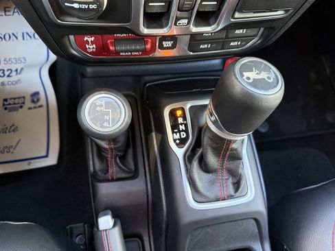 Used 2018 Jeep Wrangler Unlimited Rubicon image 26