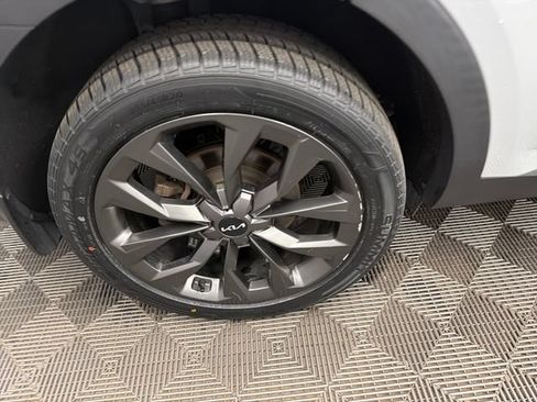 Certified 2023 Kia Sorento X-Line EX AWD/4WD image 50