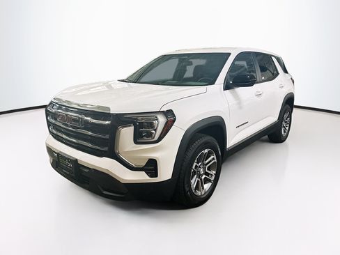 Used 2025 GMC Terrain Elevation AWD/4WD image 3