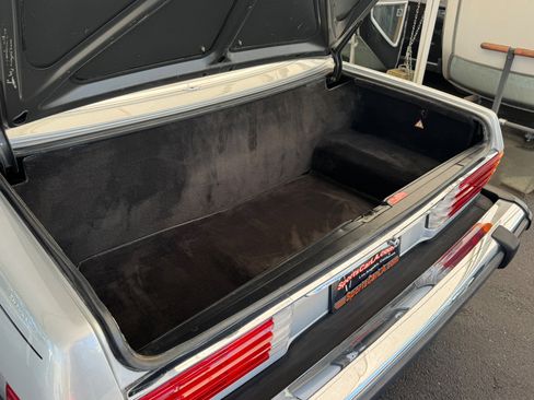 Used 1987 Mercedes-Benz 560 SL image 34