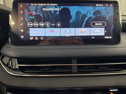 Certified 2026 INFINITI QX60 Sport w/ Dark Cargo Package AWD/4WD image 18