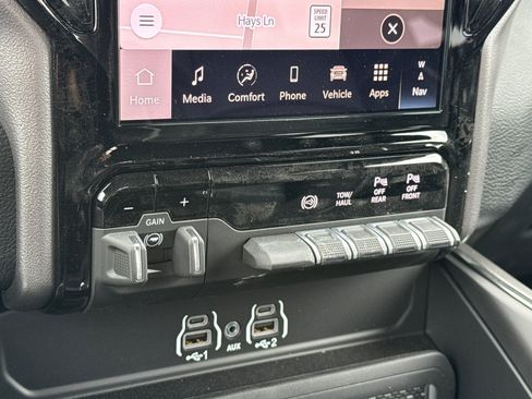 New 2026 RAM 2500 Laramie w/ Night Edition AWD/4WD image 19