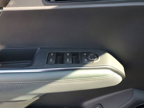New 2026 GMC Acadia AT4 w/ Luxury Package AWD/4WD image 31