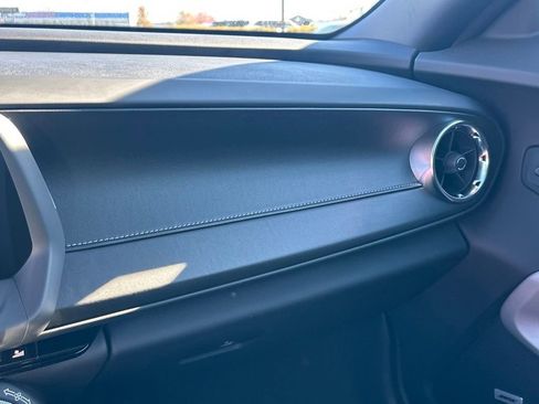 Used 2022 Chevrolet Camaro LT w/ RS Package image 24