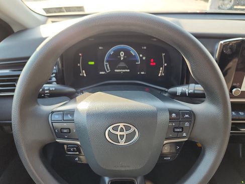 Certified 2025 Toyota Camry LE image 20